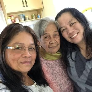 Meet your Posher, Leonila